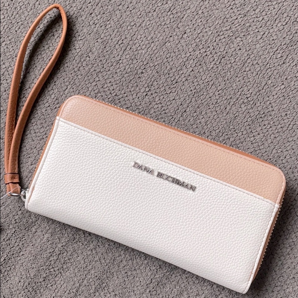Dana Buchman wristlet